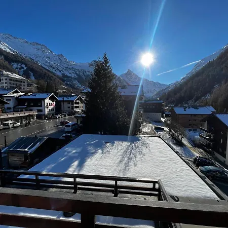 A 80m Des Remontees Mecaniques *