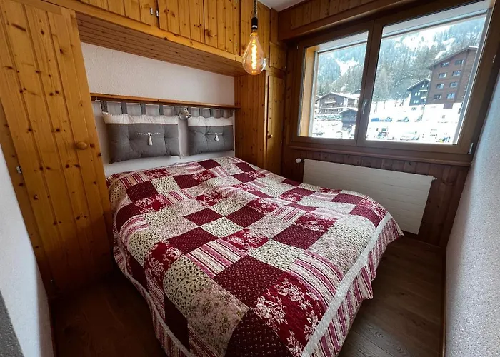 A 80m Des Remontees Mecaniques דירה